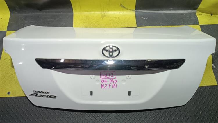 Крышка багажника Тойота Королла Аксио в Якутске 103985