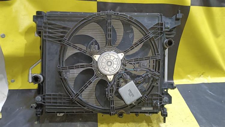 Радиатор основной Ниссан Нот в Якутске 105188