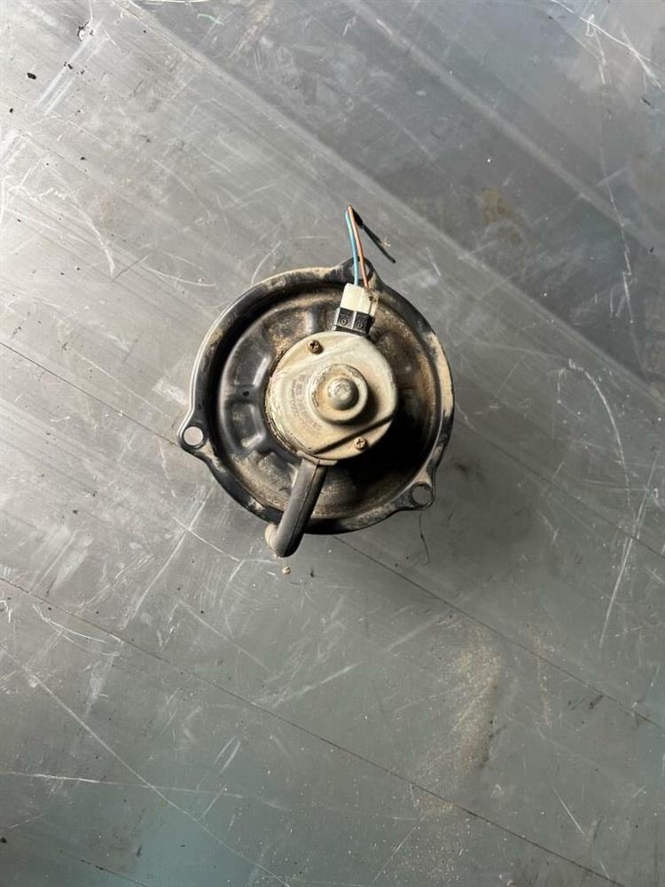 Мотор печки Ниссан Титан в Якутске 242374