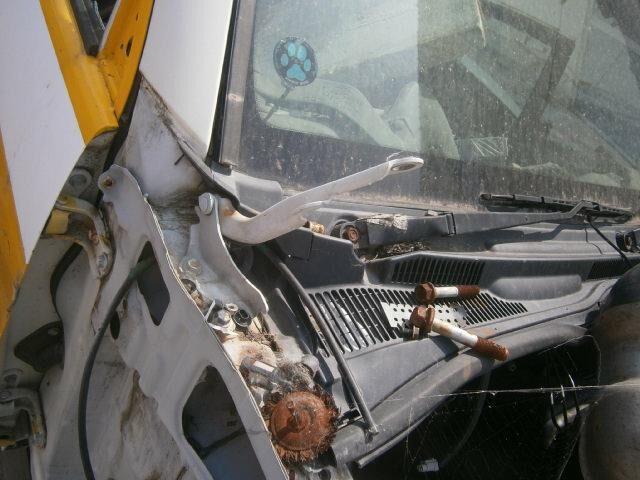 Решетка под лобовое стекло Тойота Хайлюкс Сурф в Якутске 29488