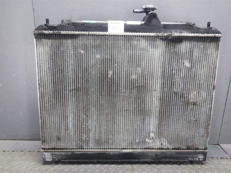 Радиатор основной Ниссан Серена в Якутске 476288
