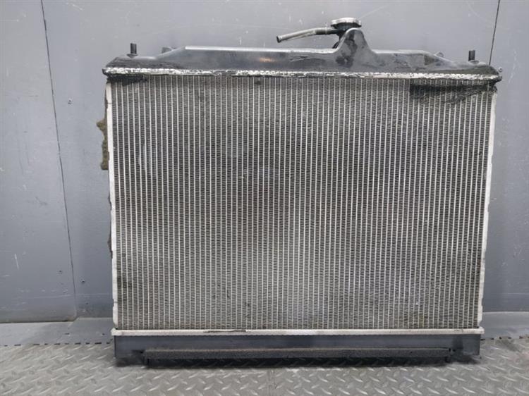 Радиатор основной Ниссан Серена в Якутске 476433