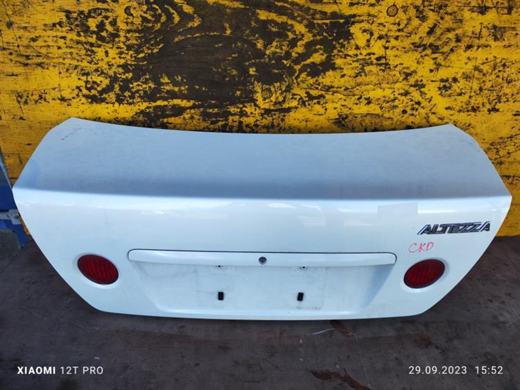 Крышка багажника Тойота Алтеза в Якутске 651581