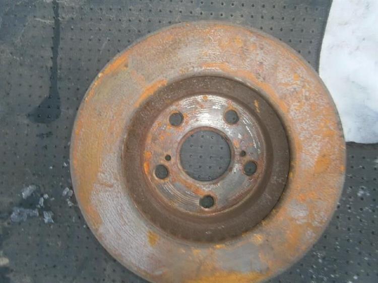 Тормозной диск Тойота Приус в Якутске 65171