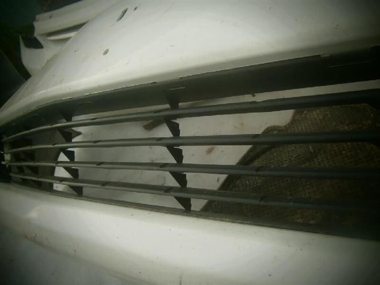 Решетка радиатора Тойота Приус в Якутске 72763