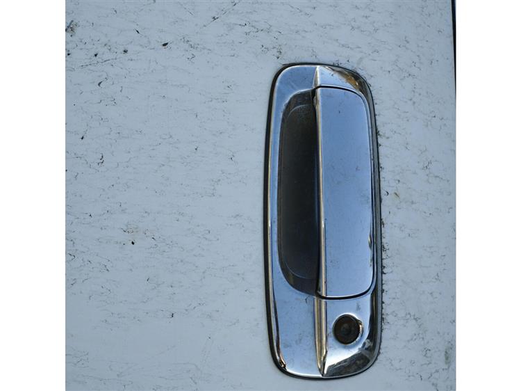 Дверь Тойота Краун в Якутске 94144